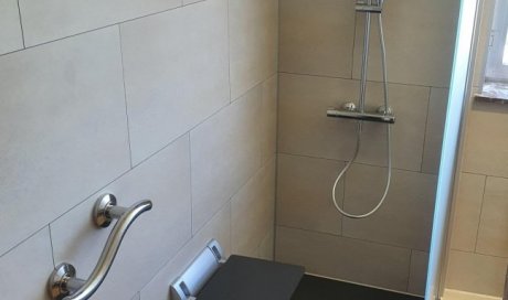 Pose de douche à l'italienne sécurisée