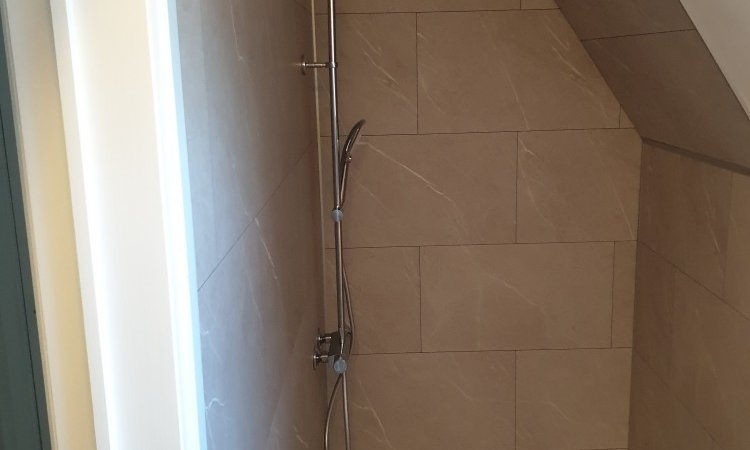 Douche à l'italienne avec paroi de douche sur-mesure à Lesquin Concept 3D