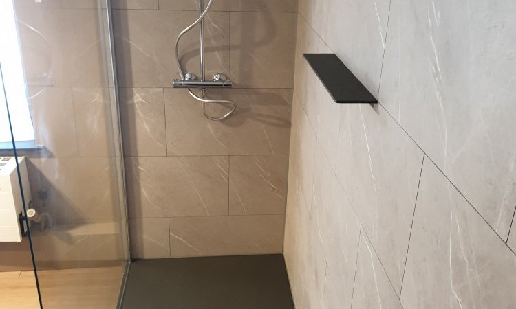 Installation d'une douche italienne à Croix Concept 3D