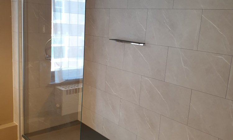 Installation d'une douche italienne à Croix Concept 3D